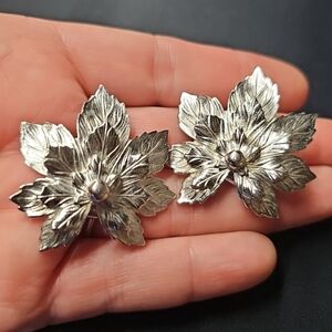 Vintage Sarah Coventry "SILVERY MAPLE"  Earrings